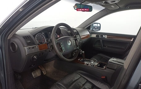 Volkswagen Touareg III, 2004 год, 652 000 рублей, 16 фотография