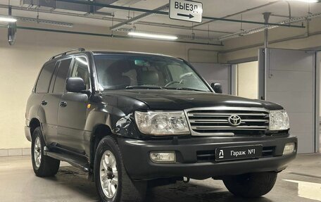 Toyota Land Cruiser 100 рестайлинг 2, 2003 год, 1 275 000 рублей, 1 фотография