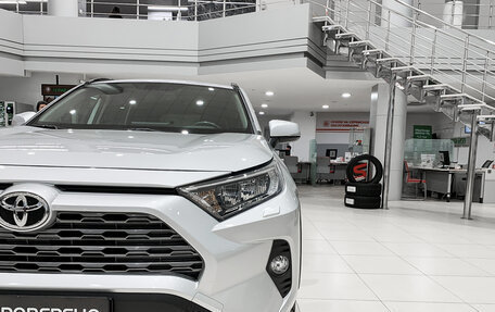 Toyota RAV4, 2022 год, 4 250 000 рублей, 17 фотография