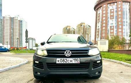 Volkswagen Touareg III, 2011 год, 2 850 000 рублей, 1 фотография