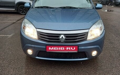 Renault Sandero I, 2011 год, 560 000 рублей, 2 фотография