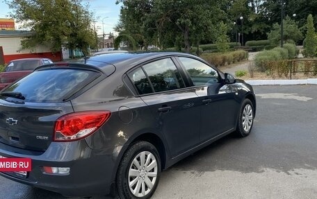 Chevrolet Cruze II, 2013 год, 895 000 рублей, 4 фотография