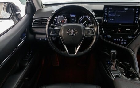 Toyota Camry, 2021 год, 3 695 000 рублей, 17 фотография