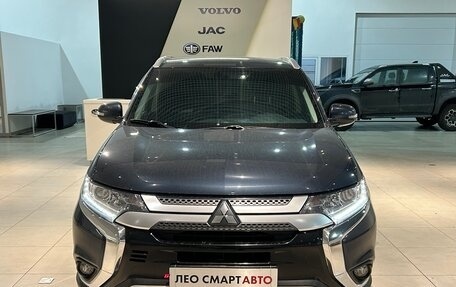 Mitsubishi Outlander III рестайлинг 3, 2021 год, 2 994 000 рублей, 2 фотография