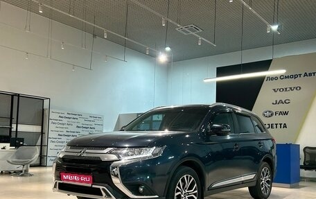 Mitsubishi Outlander III рестайлинг 3, 2021 год, 2 994 000 рублей, 1 фотография