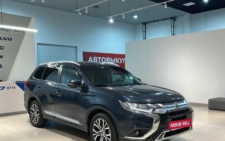 Mitsubishi Outlander III рестайлинг 3, 2021 год, 2 994 000 рублей, 3 фотография