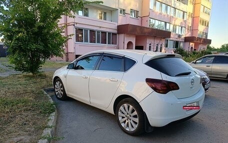 Opel Astra J, 2010 год, 690 000 рублей, 7 фотография