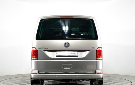 Volkswagen Multivan T6 рестайлинг, 2015 год, 3 580 000 рублей, 6 фотография