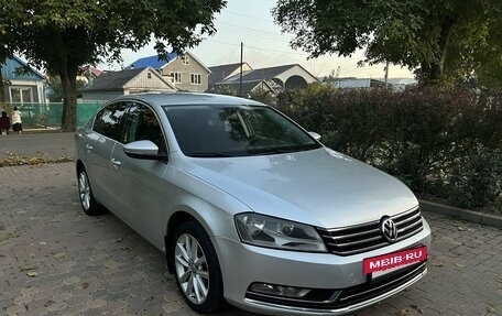 Volkswagen Passat B7, 2011 год, 1 220 000 рублей, 2 фотография