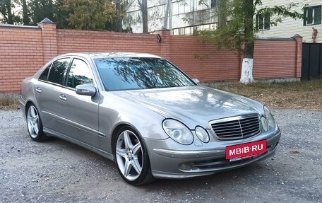 Mercedes-Benz E-Класс, 2005 год, 1 100 000 рублей, 5 фотография