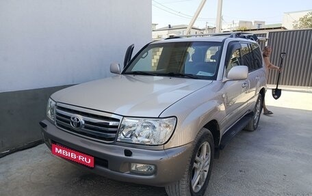 Toyota Land Cruiser 100 рестайлинг 2, 2004 год, 2 100 000 рублей, 4 фотография