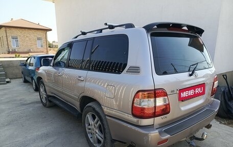 Toyota Land Cruiser 100 рестайлинг 2, 2004 год, 2 100 000 рублей, 9 фотография