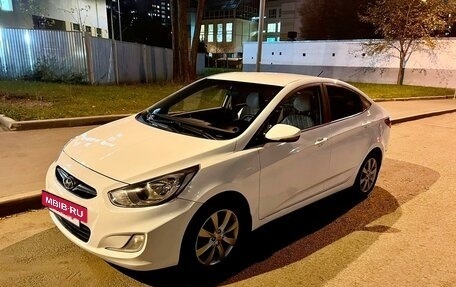 Hyundai Solaris II рестайлинг, 2012 год, 920 000 рублей, 14 фотография