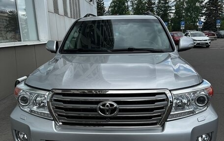 Toyota Land Cruiser 200, 2013 год, 5 700 000 рублей, 1 фотография