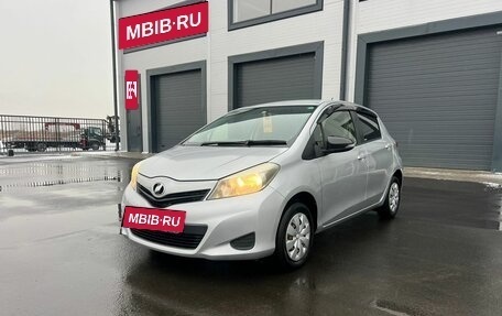 Toyota Vitz, 2013 год, 939 000 рублей, 2 фотография