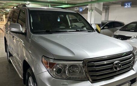 Toyota Land Cruiser 200, 2013 год, 5 700 000 рублей, 3 фотография