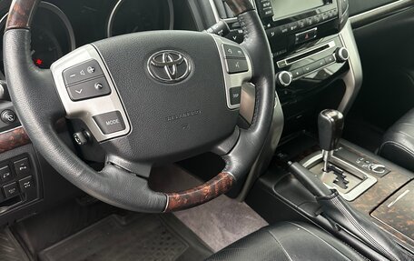 Toyota Land Cruiser 200, 2013 год, 5 700 000 рублей, 7 фотография