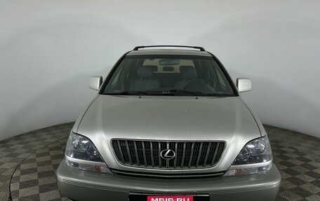 Lexus RX IV рестайлинг, 2000 год, 750 000 рублей, 2 фотография