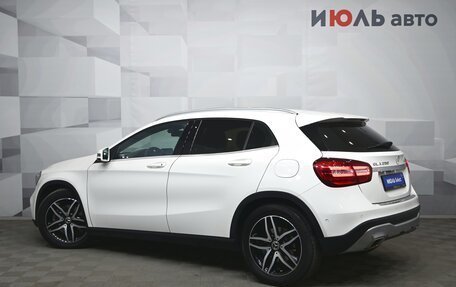 Mercedes-Benz GLA, 2017 год, 3 100 000 рублей, 7 фотография