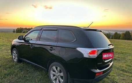 Mitsubishi Outlander III рестайлинг 3, 2012 год, 1 450 000 рублей, 3 фотография