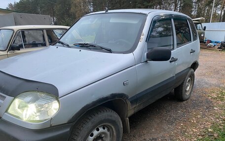 Chevrolet Niva I рестайлинг, 2006 год, 195 000 рублей, 3 фотография