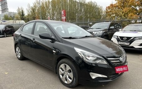 Hyundai Solaris II рестайлинг, 2015 год, 999 000 рублей, 2 фотография