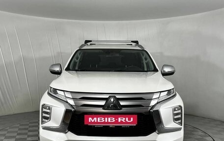 Mitsubishi Pajero Sport III рестайлинг, 2021 год, 4 450 000 рублей, 2 фотография