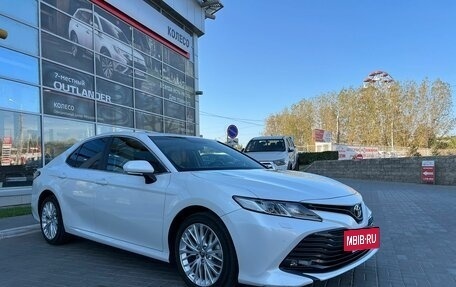 Toyota Camry, 2019 год, 3 350 000 рублей, 3 фотография