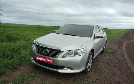 Toyota Camry, 2012 год, 1 280 000 рублей, 1 фотография