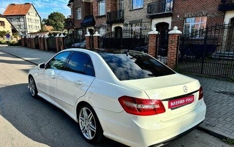 Mercedes-Benz E-Класс, 2011 год, 1 599 000 рублей, 2 фотография