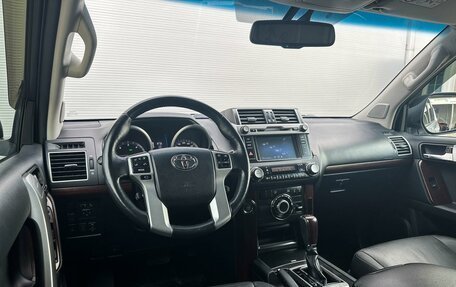 Toyota Land Cruiser Prado 150 рестайлинг 2, 2014 год, 3 280 000 рублей, 6 фотография