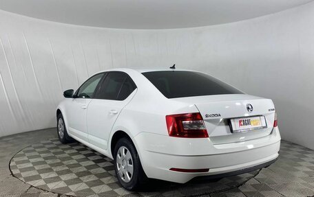 Skoda Octavia, 2018 год, 1 575 000 рублей, 7 фотография