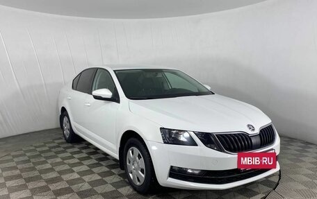 Skoda Octavia, 2018 год, 1 575 000 рублей, 3 фотография