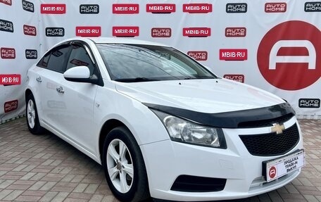 Chevrolet Cruze II, 2011 год, 599 990 рублей, 3 фотография