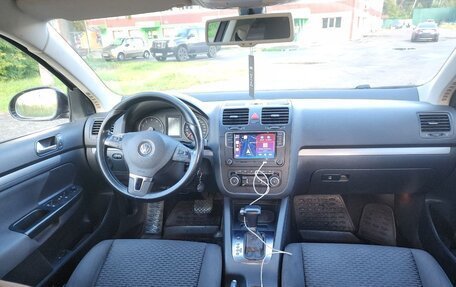 Volkswagen Jetta VI, 2009 год, 750 000 рублей, 14 фотография