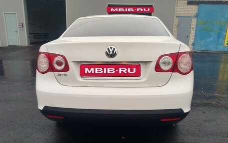 Volkswagen Jetta VI, 2009 год, 800 000 рублей, 10 фотография