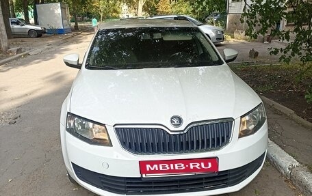 Skoda Octavia, 2015 год, 850 000 рублей, 3 фотография