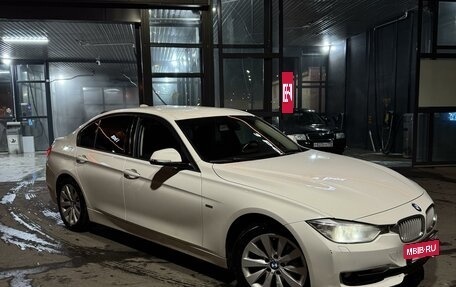 BMW 3 серия, 2012 год, 1 350 000 рублей, 9 фотография