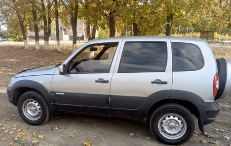 Chevrolet Niva I рестайлинг, 2014 год, 680 000 рублей, 2 фотография