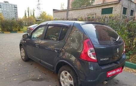 Renault Logan I, 2010 год, 615 000 рублей, 3 фотография