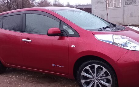 Nissan Leaf I, 2012 год, 750 000 рублей, 2 фотография