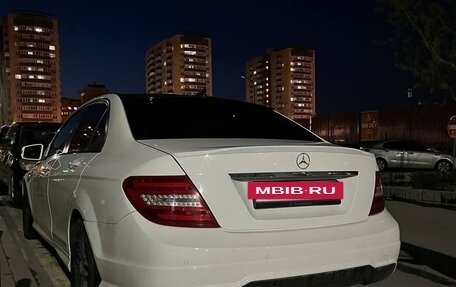 Mercedes-Benz C-Класс, 2013 год, 2 100 000 рублей, 2 фотография