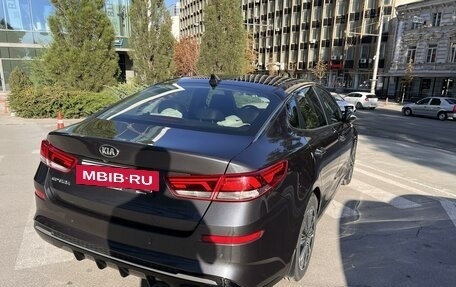 KIA Optima IV, 2018 год, 1 900 000 рублей, 7 фотография