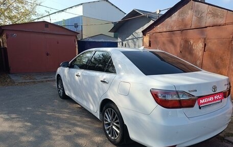 Toyota Camry, 2017 год, 2 850 000 рублей, 2 фотография