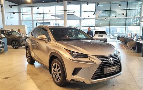 Lexus NX I, 2017 год, 2 745 000 рублей, 8 фотография