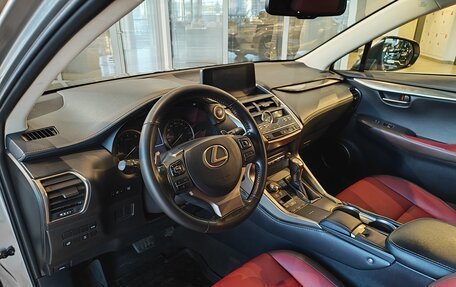 Lexus NX I, 2017 год, 2 745 000 рублей, 18 фотография