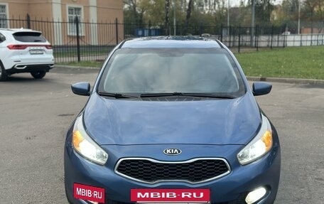 KIA cee'd III, 2013 год, 1 050 000 рублей, 2 фотография