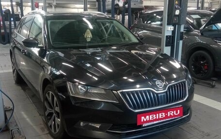 Skoda Superb III рестайлинг, 2018 год, 2 500 000 рублей, 2 фотография