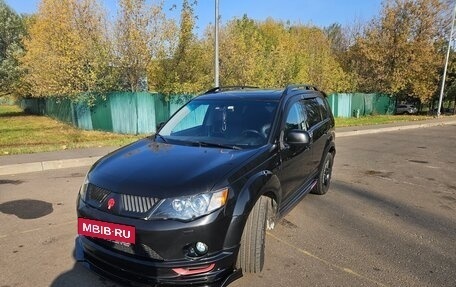 Mitsubishi Outlander III рестайлинг 3, 2007 год, 1 100 000 рублей, 11 фотография