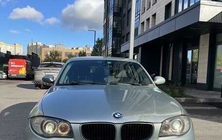 BMW 1 серия, 2007 год, 900 000 рублей, 3 фотография